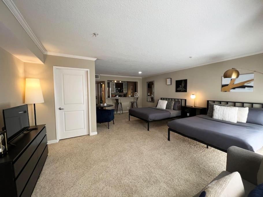 Hollywood Awesome Stay Free Parking Лос-Анджелес Екстер'єр фото