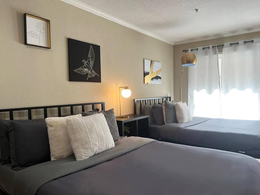 Hollywood Awesome Stay Free Parking Лос-Анджелес Екстер'єр фото